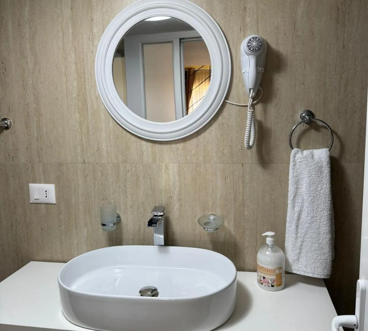 Panzió Auto Tana Guest House Tirana Albánia