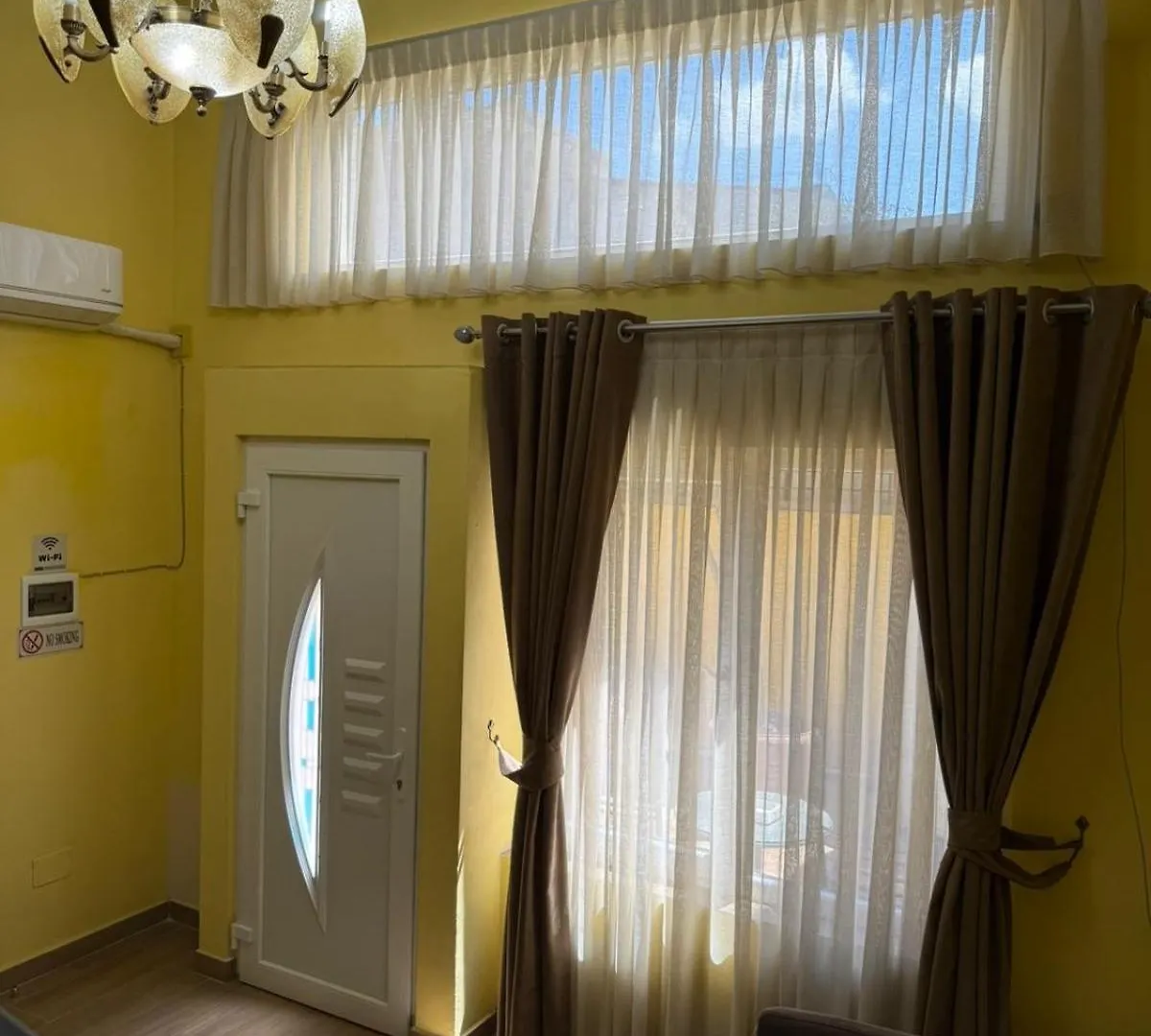 Auto Tana Guest House Tirana Albánia