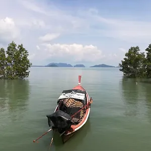 Chomlay & Restaurant 2*, Ko Lanta Thaïlande